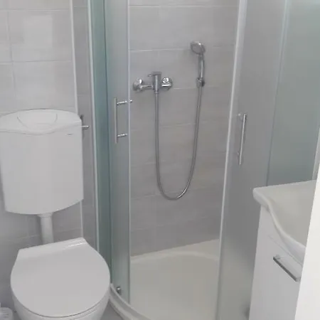 Center Ronjgova Apartament *